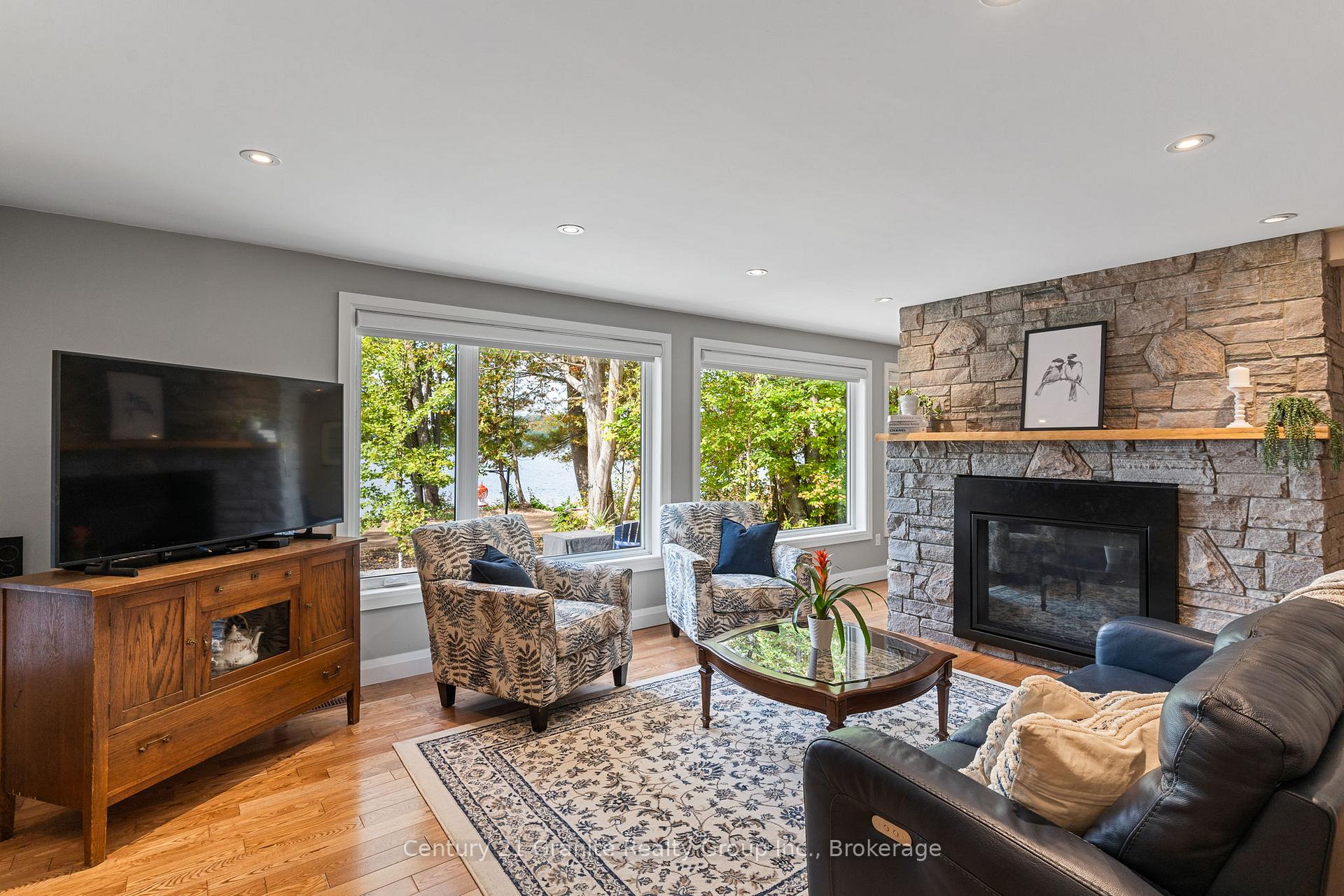 Photo 18 of 1053 Maebar Road, Minden Hills, Minden — HOMEH