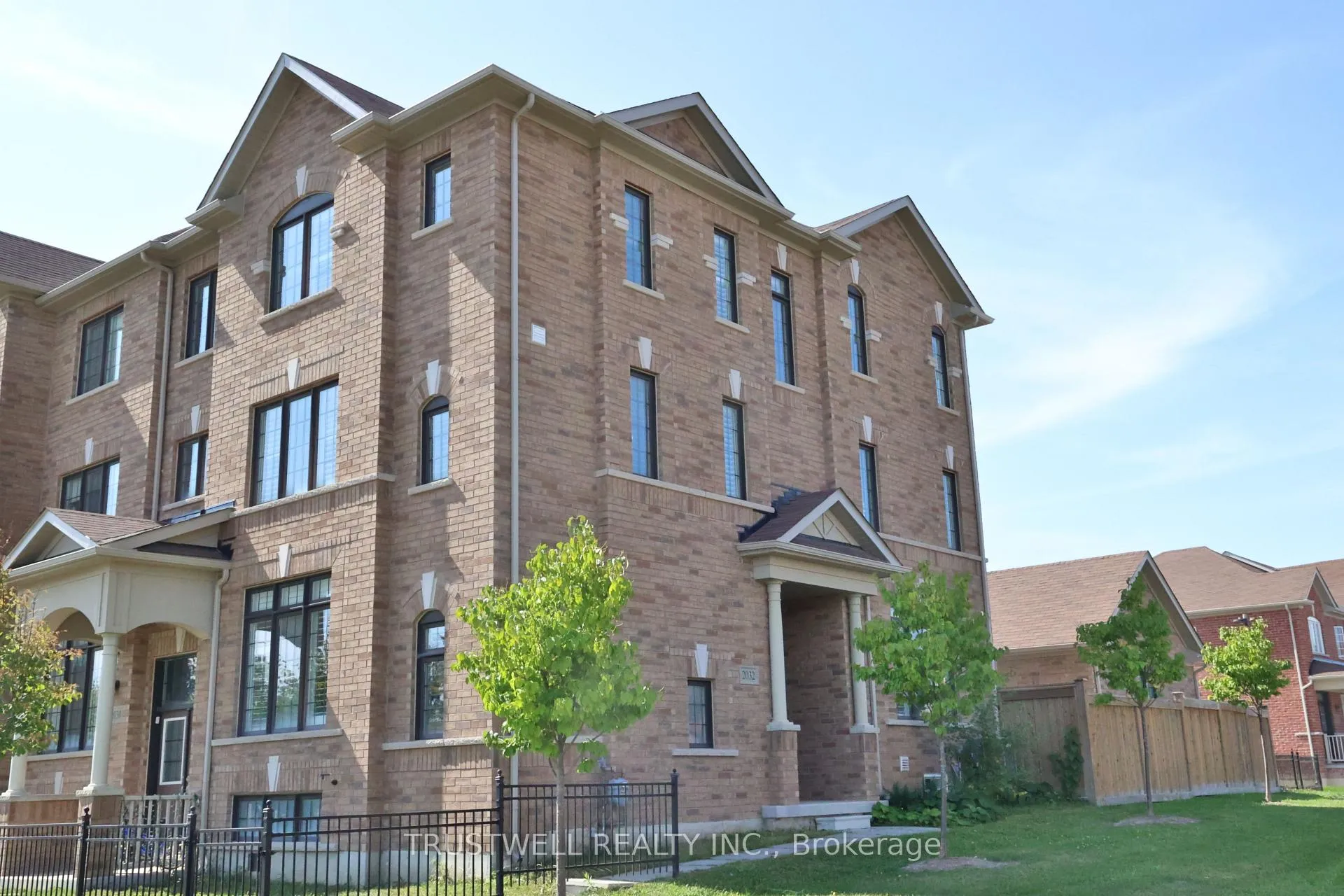 Photo 2 of 2032 Donald Cousens Parkway, Markham, Cornell — HOMEH