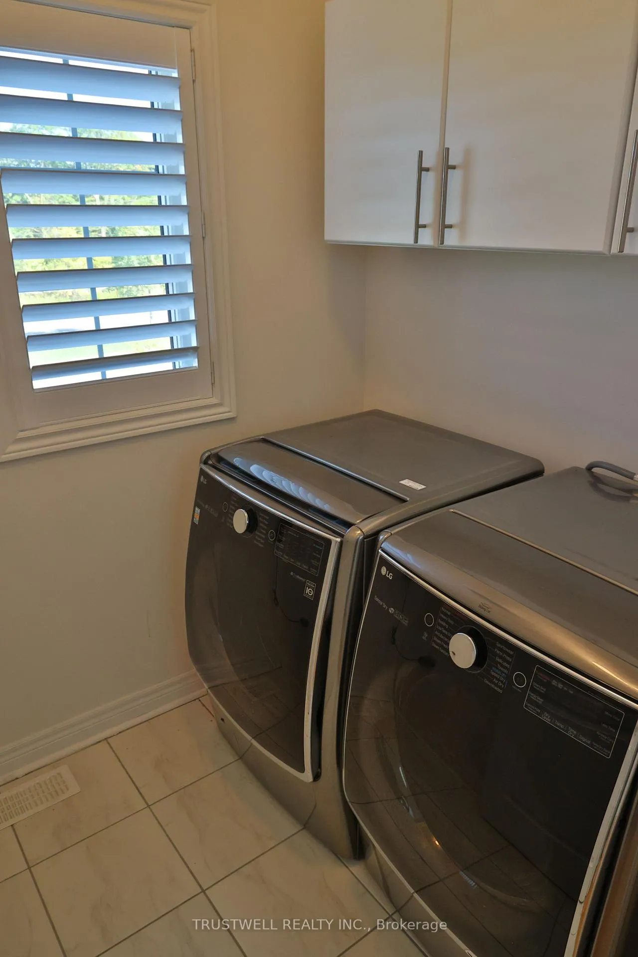 Photo 7 of 2032 Donald Cousens Parkway, Markham, Cornell — HOMEH