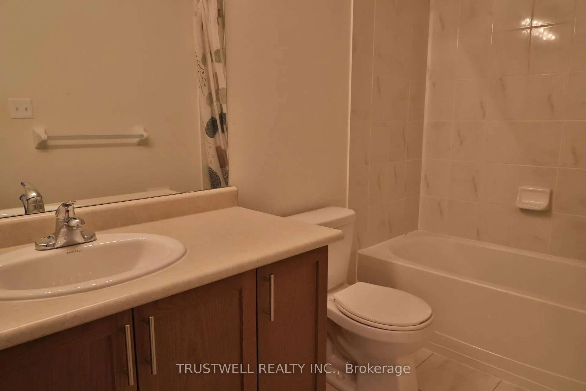 Photo 15 of 2032 Donald Cousens Parkway, Markham, Cornell — HOMEH