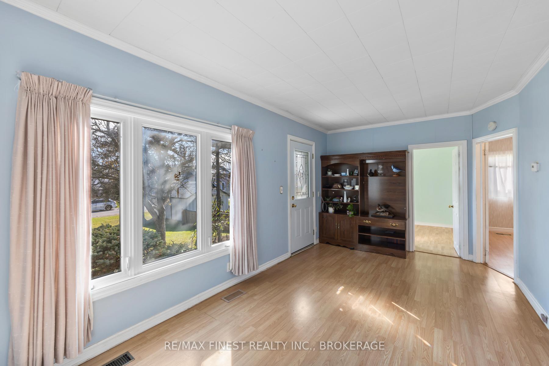 Photo 13 of 380 Queen Street, Loyalist, Bath — HOMEH
