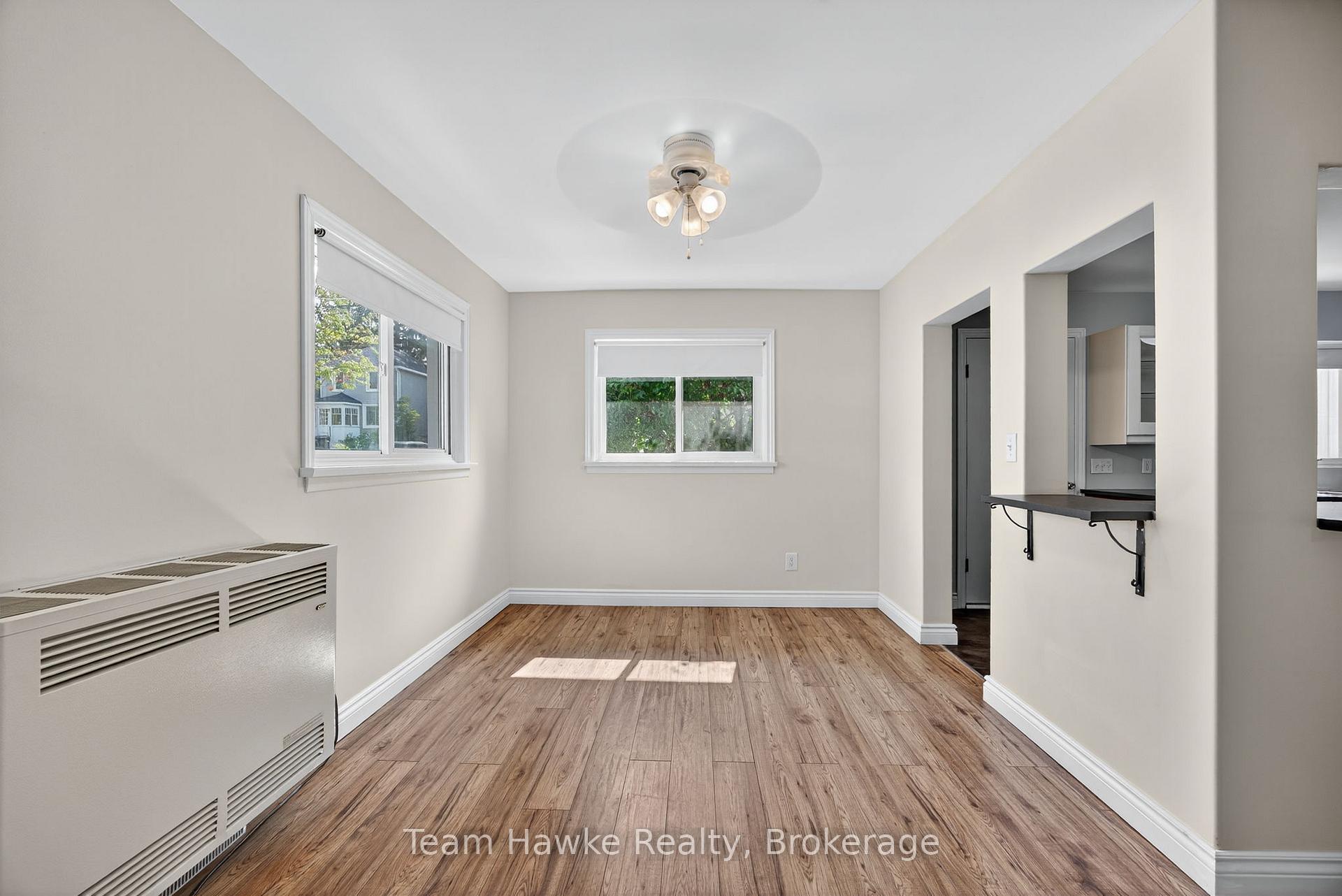 Photo 13 of 133 Seventh Street, Midland — HOMEH