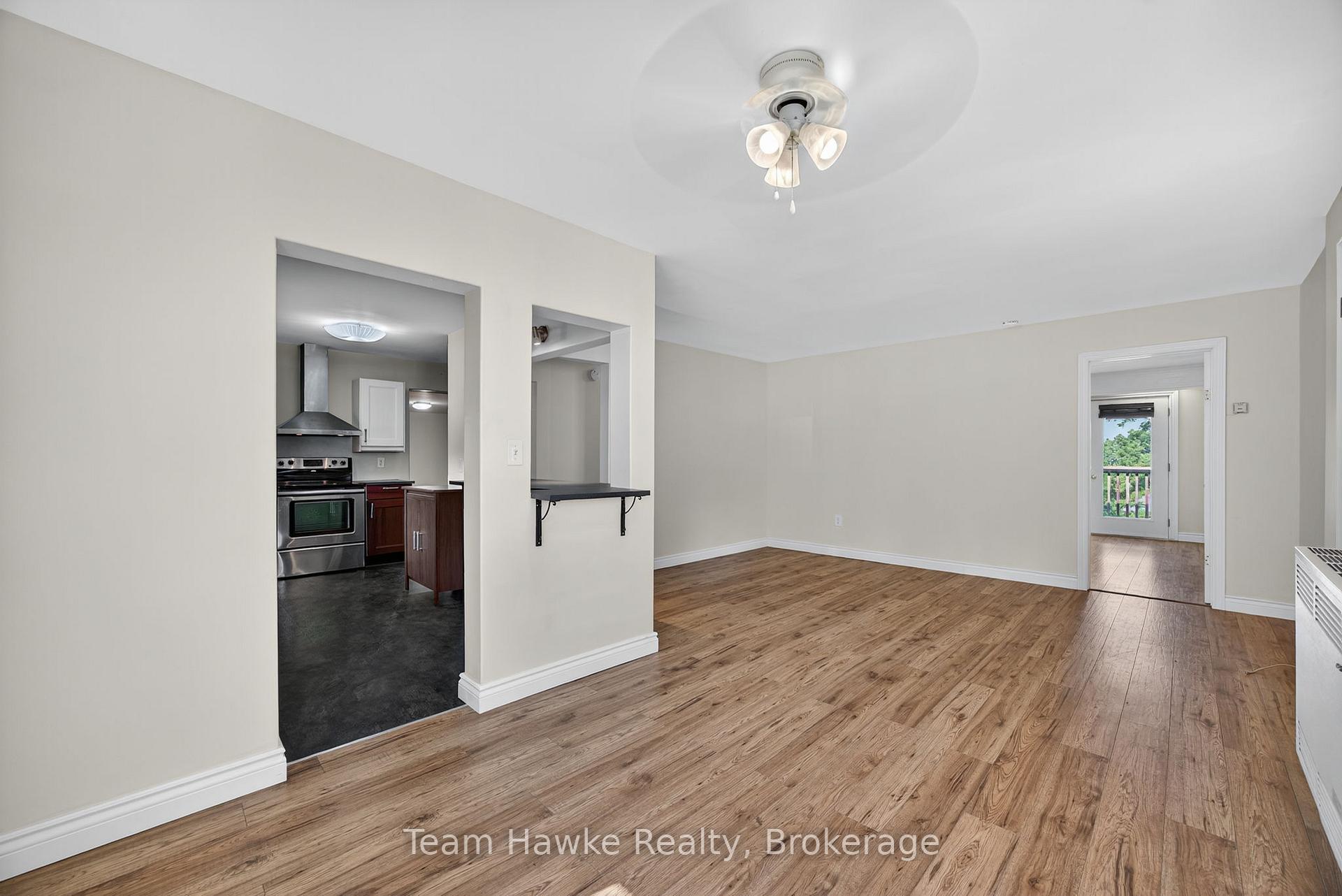 Photo 14 of 133 Seventh Street, Midland — HOMEH