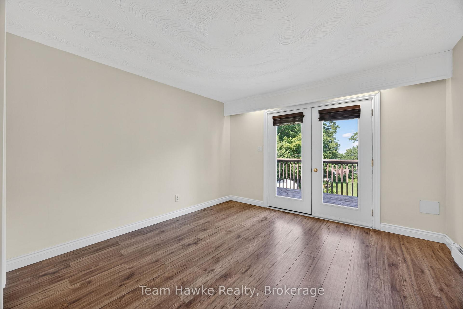 Photo 19 of 133 Seventh Street, Midland — HOMEH
