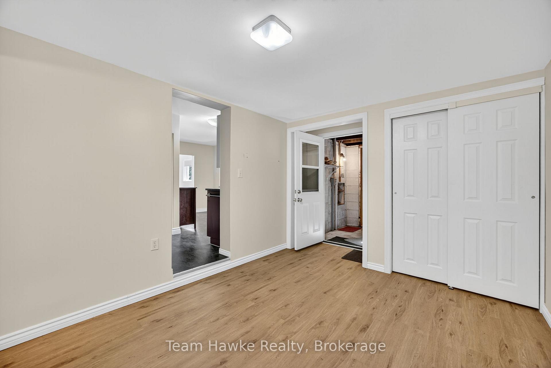 Photo 26 of 133 Seventh Street, Midland — HOMEH