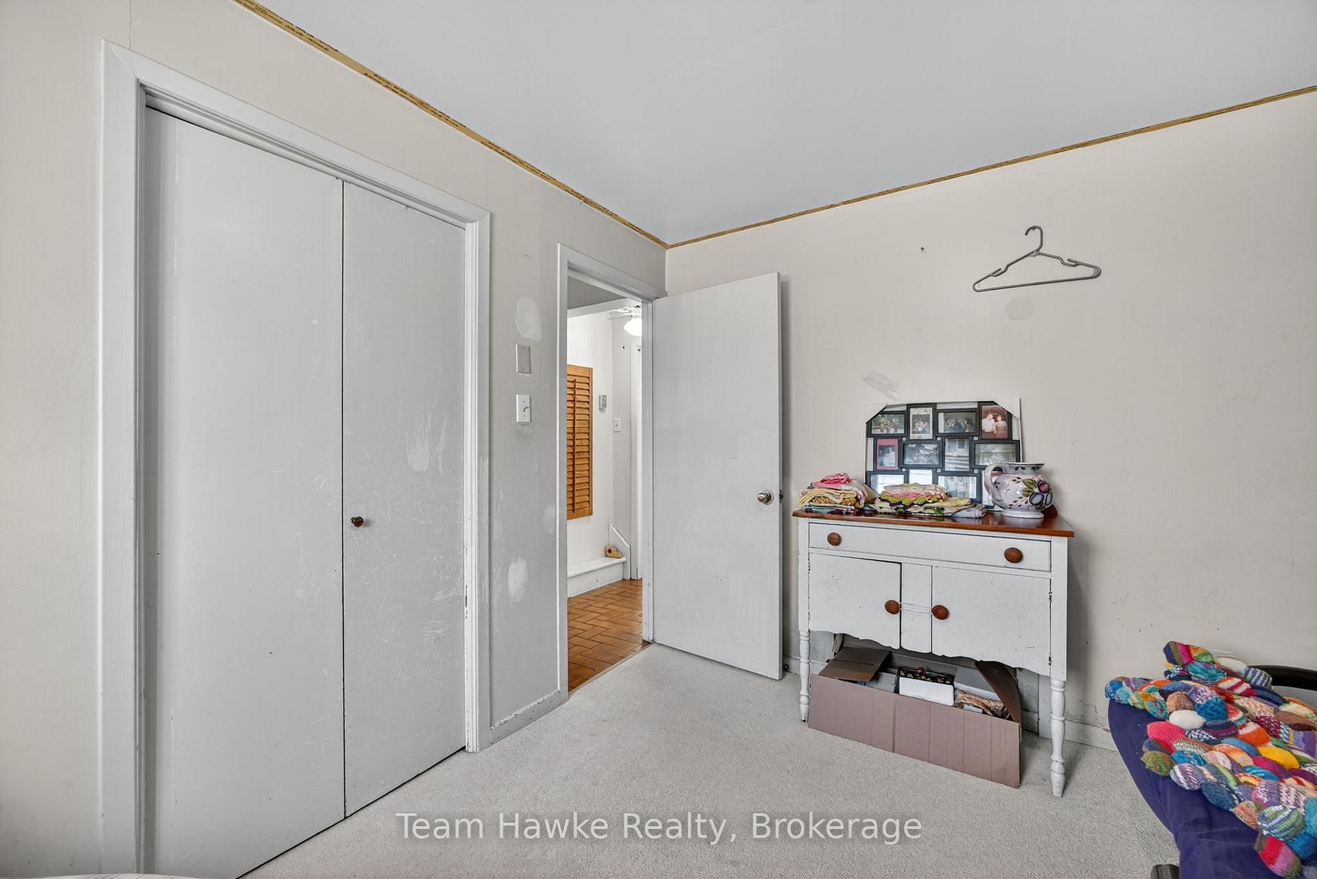 Photo 43 of 133 Seventh Street, Midland — HOMEH