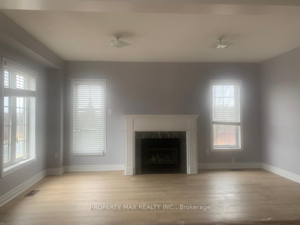 Photo 7 of 2 Prince Charles Way N, Markham, Berczy — HOMEH