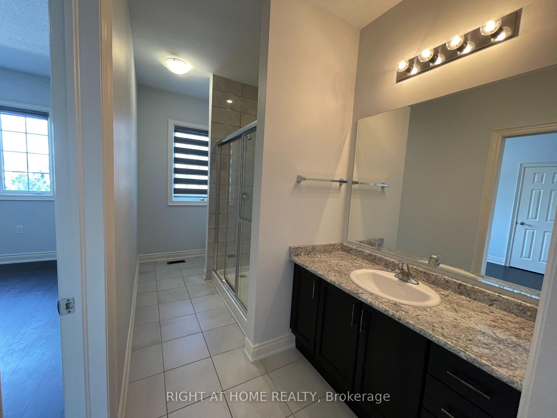 Photo 11 of 2 Humphrey Street E, Hamilton, Waterdown — HOMEH