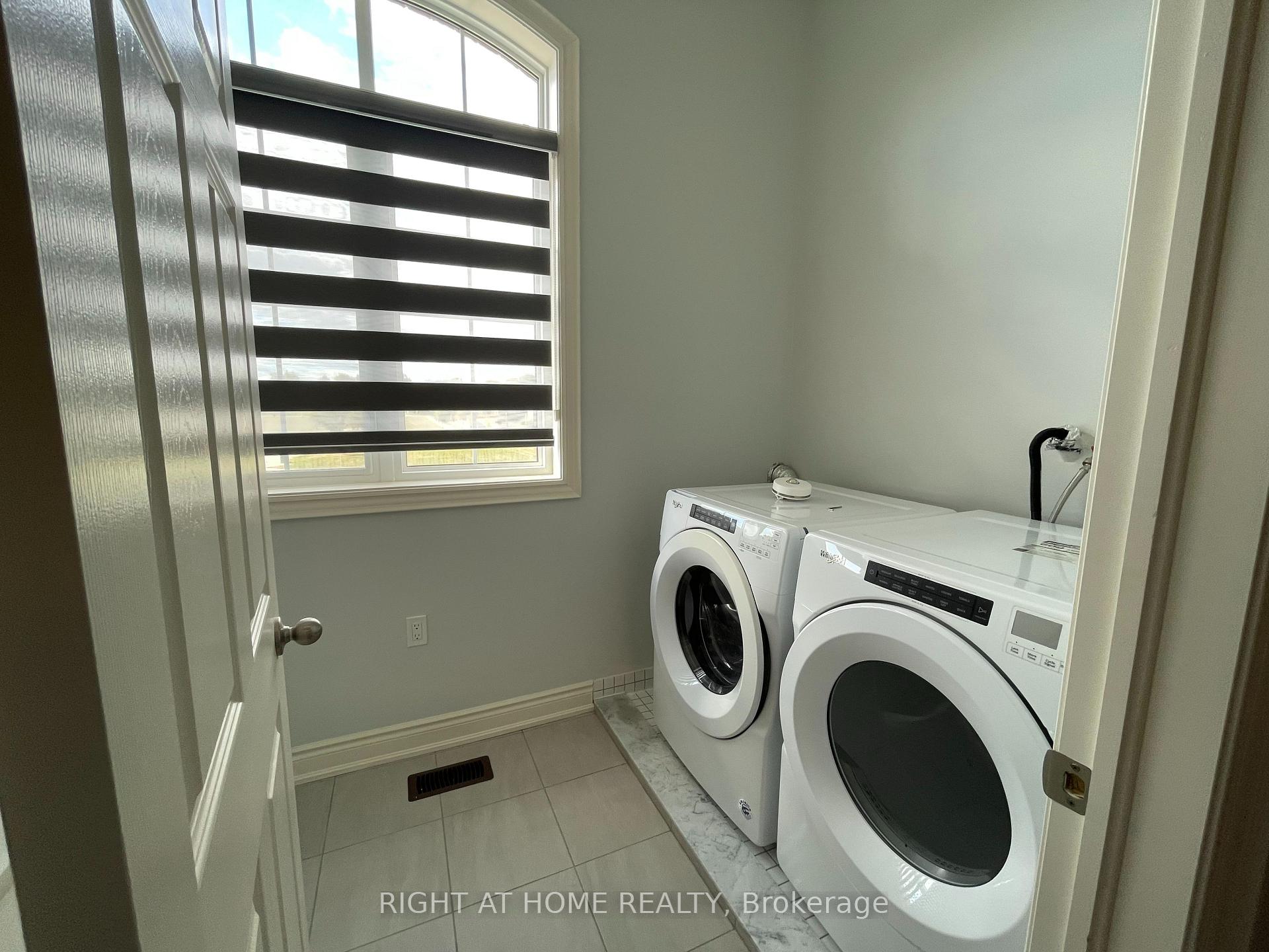 Photo 13 of 2 Humphrey Street E, Hamilton, Waterdown — HOMEH