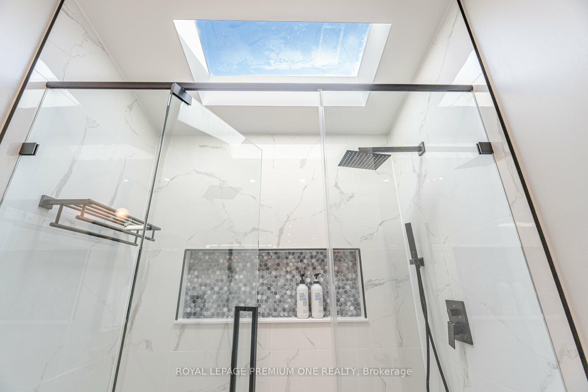 Photo 28 of 707 Rose Lane, Innisfil, Alcona — HOMEH