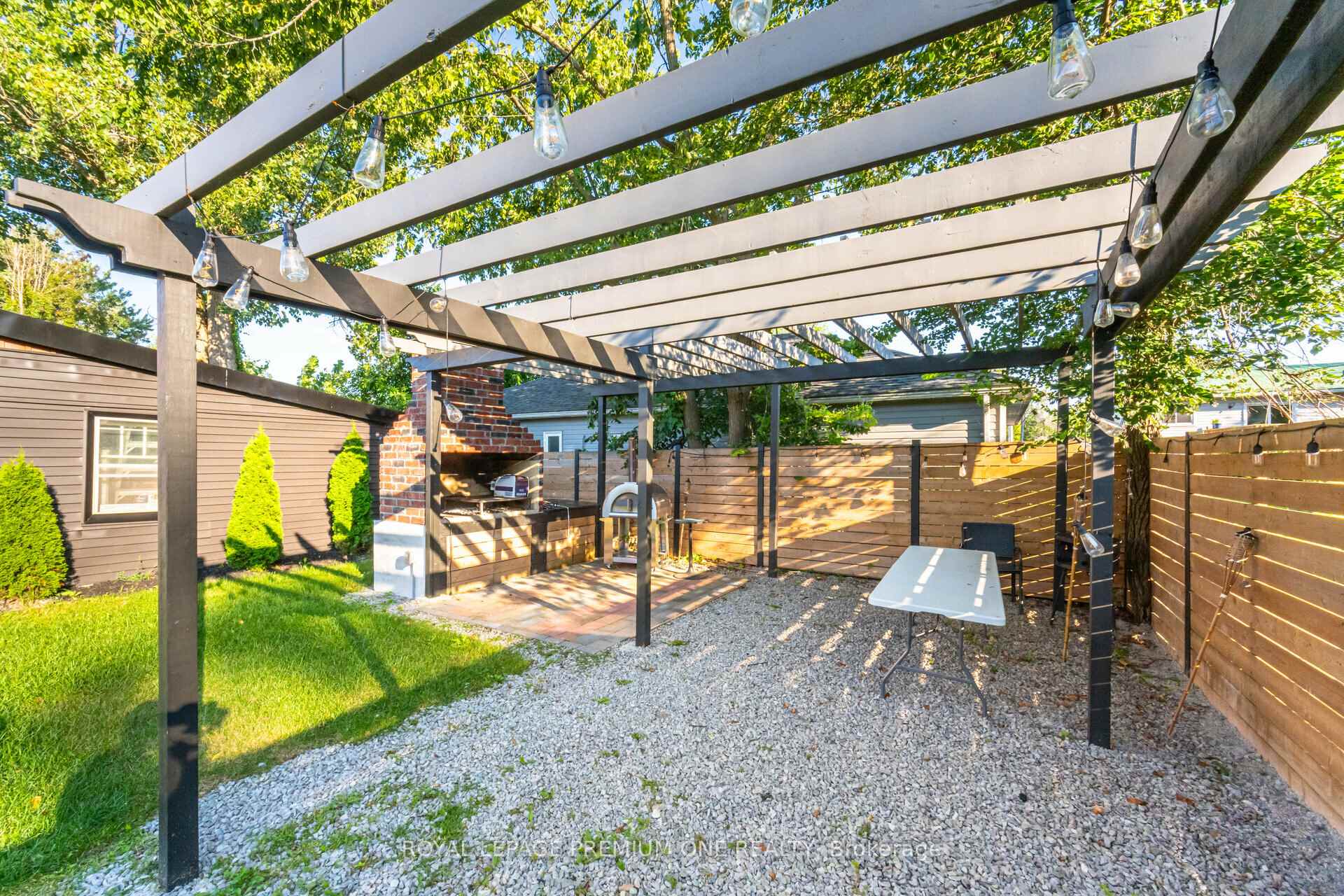 Photo 36 of 707 Rose Lane, Innisfil, Alcona — HOMEH