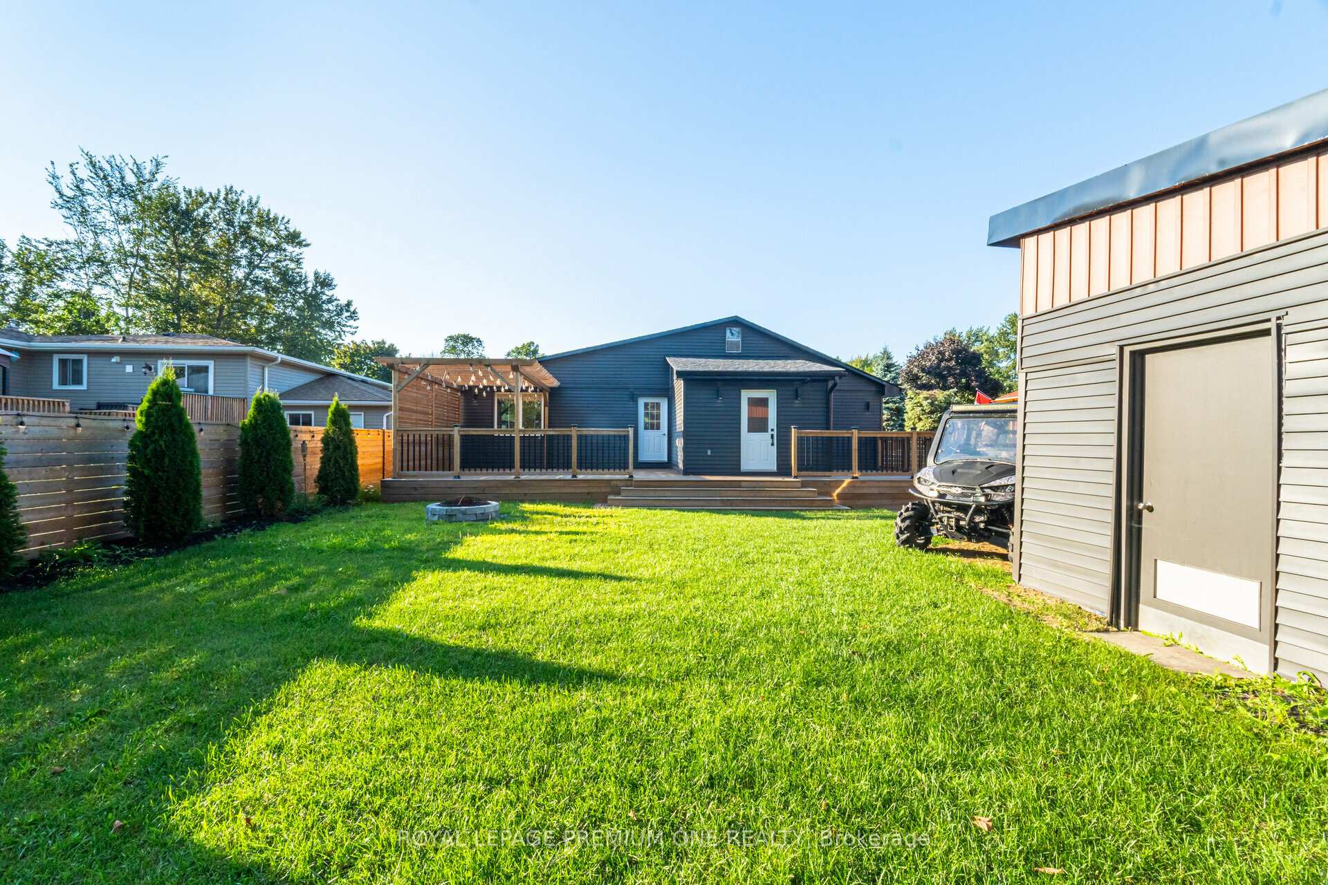 Photo 37 of 707 Rose Lane, Innisfil, Alcona — HOMEH