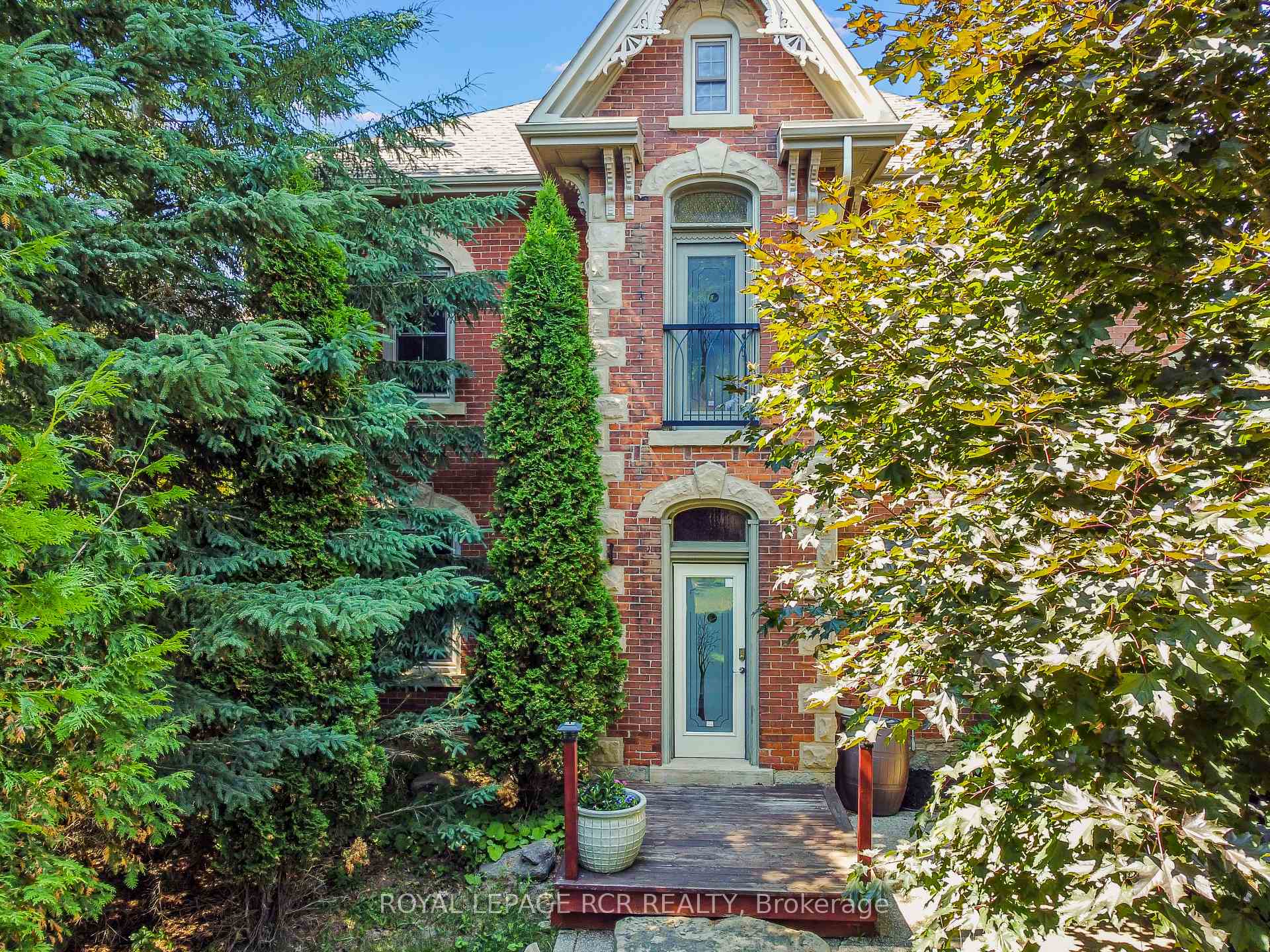 Front of 91 French Drive