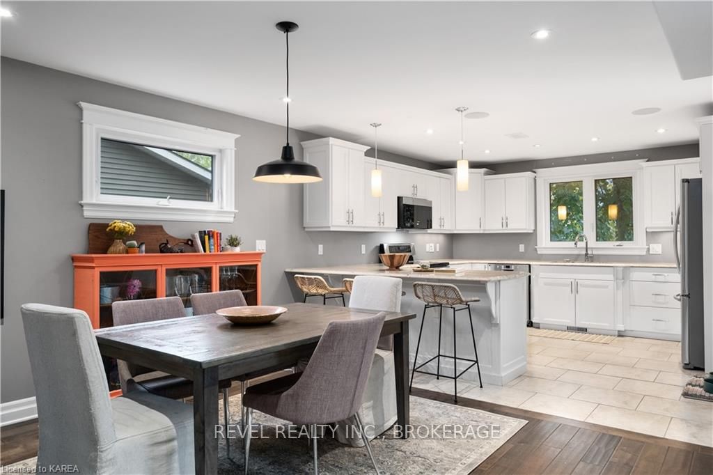 Photo 8 of 43 Kidd Drive, Loyalist, Amherstview — HOMEH