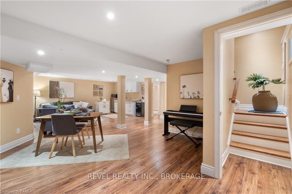 Photo 26 of 43 Kidd Drive, Loyalist, Amherstview — HOMEH