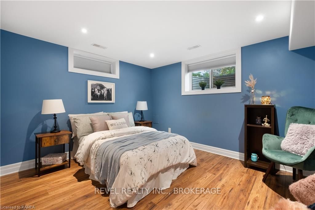 Photo 31 of 43 Kidd Drive, Loyalist, Amherstview — HOMEH