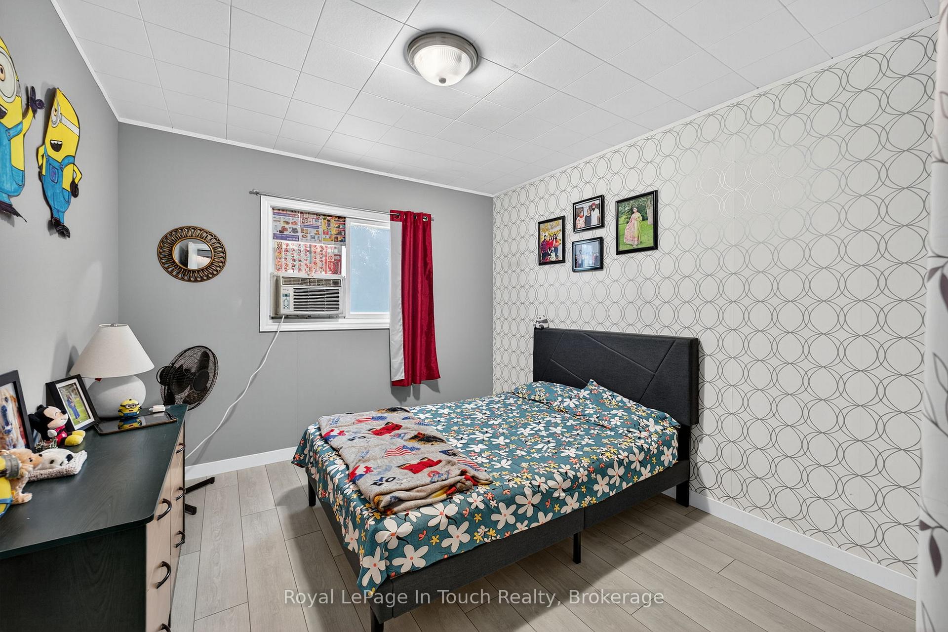 Photo 10 of 8906 County Road 93, Midland — HOMEH
