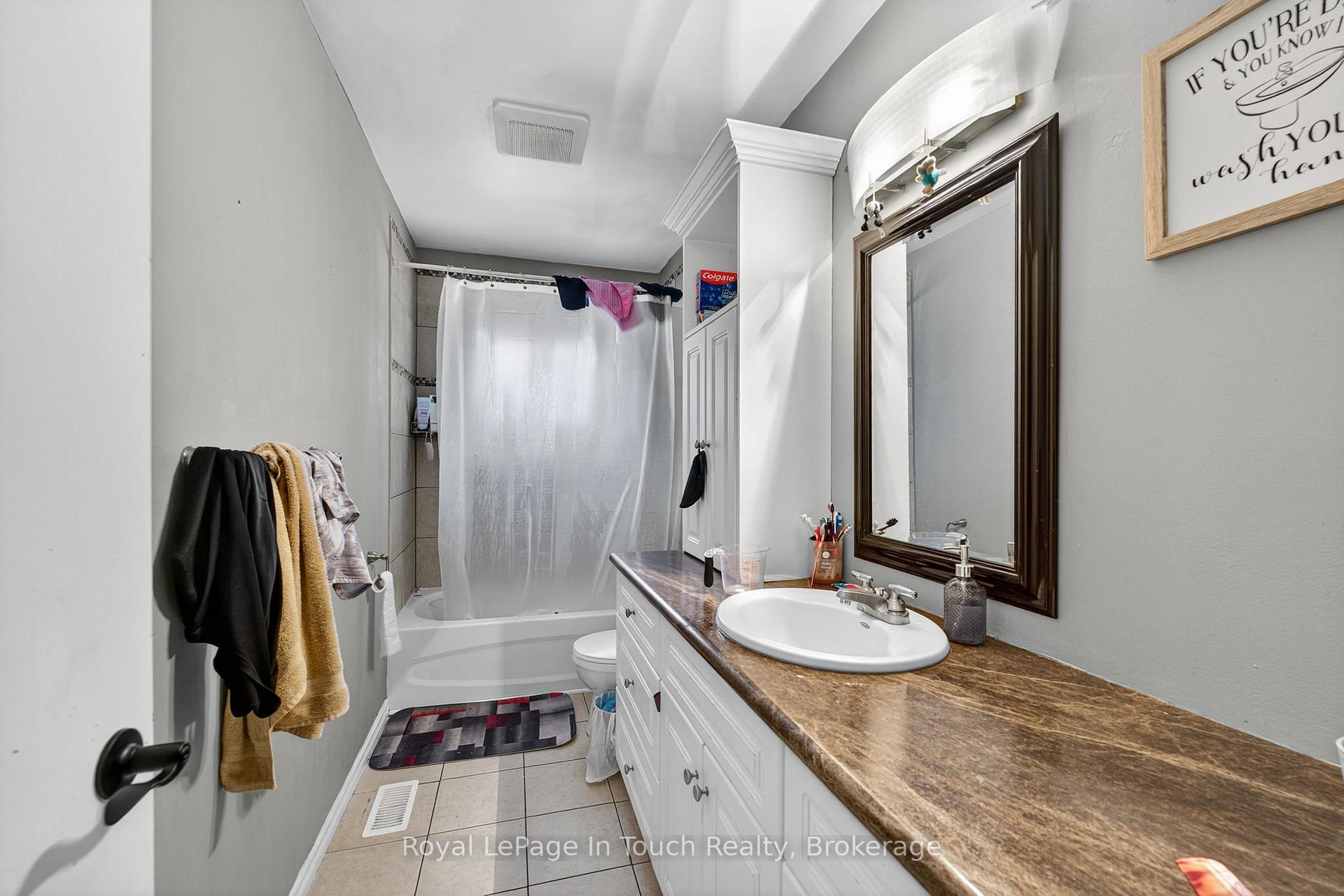 Photo 12 of 8906 County Road 93, Midland — HOMEH
