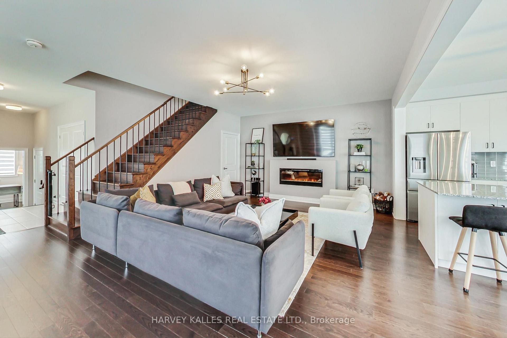 Photo 7 of 2142 Wilson Street, Innisfil, Alcona — HOMEH