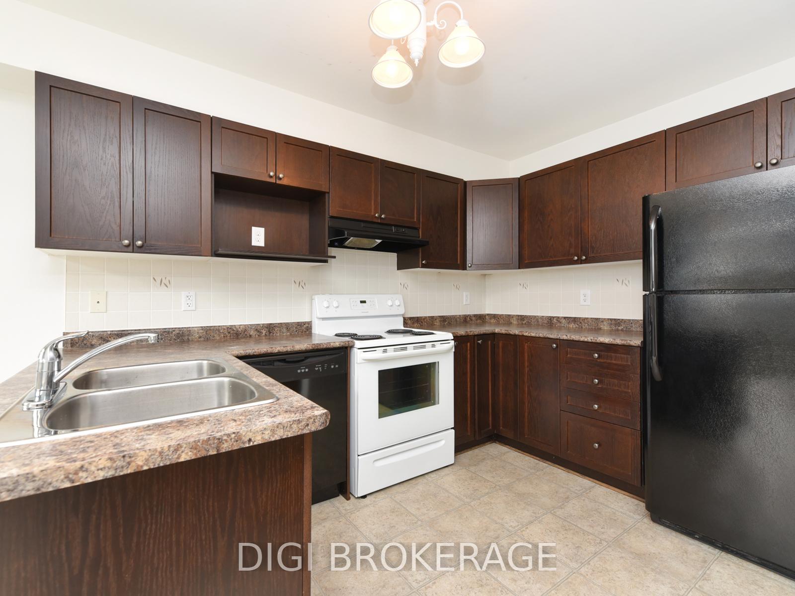 Photo 11 of 247 Arrita Street, Ottawa, Kanata - Emerald Meadows/Trailwest — HOMEH