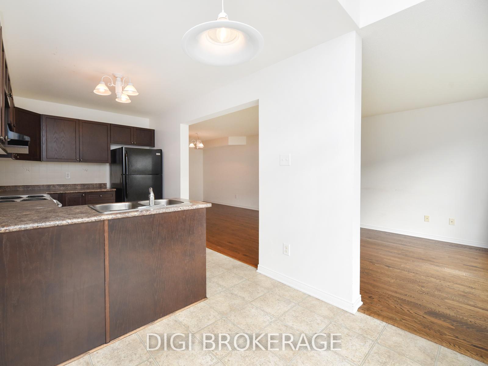 Photo 17 of 247 Arrita Street, Ottawa, Kanata - Emerald Meadows/Trailwest — HOMEH