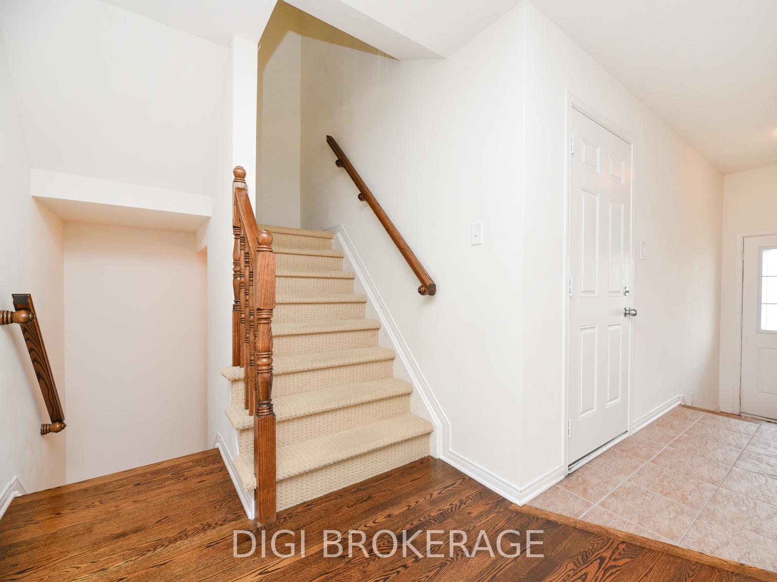 Photo 19 of 247 Arrita Street, Ottawa, Kanata - Emerald Meadows/Trailwest — HOMEH
