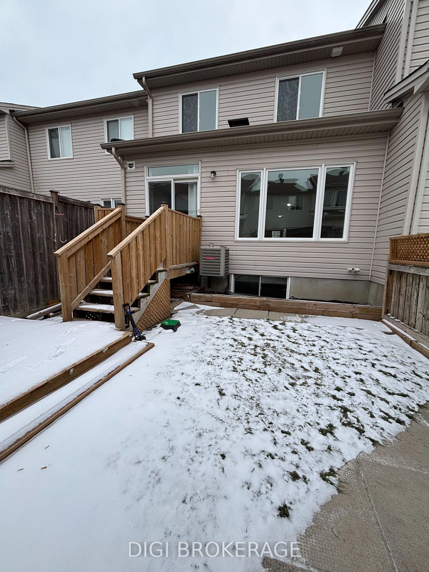 Photo 36 of 247 Arrita Street, Ottawa, Kanata - Emerald Meadows/Trailwest — HOMEH