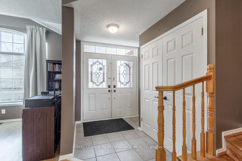 Photo 4 of 147 Grassy Plains Drive, Ottawa, Kanata - Emerald Meadows/Trailwest — HOMEH