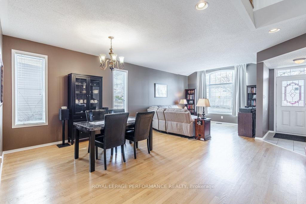 Photo 7 of 147 Grassy Plains Drive, Ottawa, Kanata - Emerald Meadows/Trailwest — HOMEH