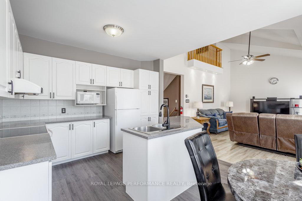 Photo 12 of 147 Grassy Plains Drive, Ottawa, Kanata - Emerald Meadows/Trailwest — HOMEH