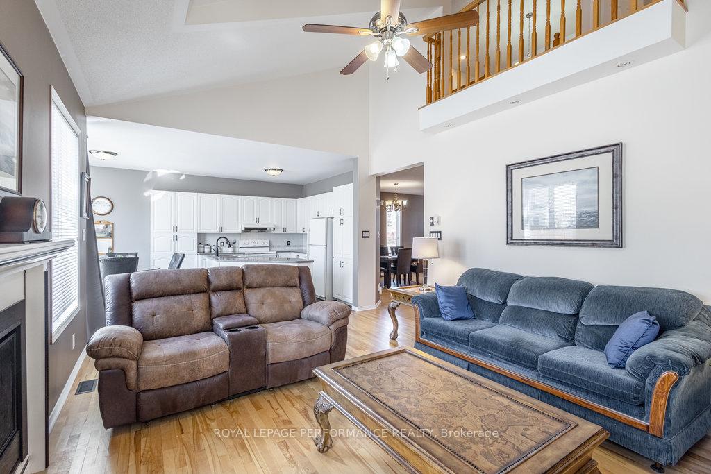 Photo 15 of 147 Grassy Plains Drive, Ottawa, Kanata - Emerald Meadows/Trailwest — HOMEH