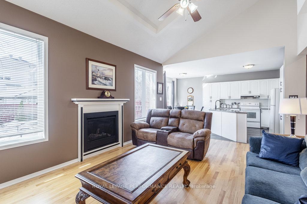 Photo 16 of 147 Grassy Plains Drive, Ottawa, Kanata - Emerald Meadows/Trailwest — HOMEH