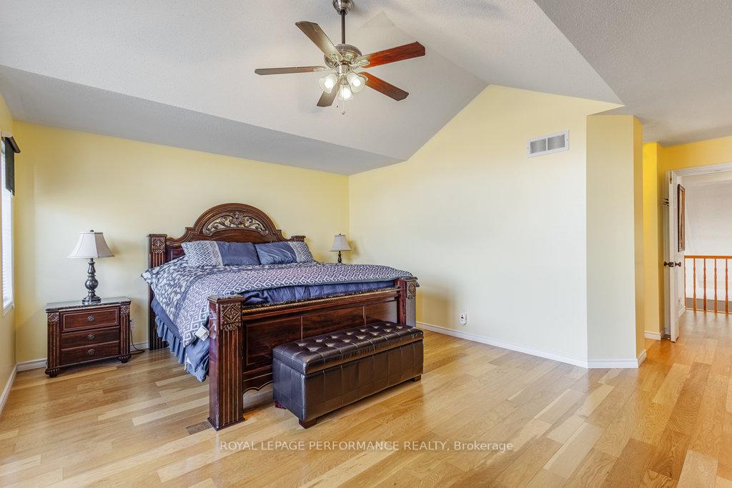 Photo 18 of 147 Grassy Plains Drive, Ottawa, Kanata - Emerald Meadows/Trailwest — HOMEH
