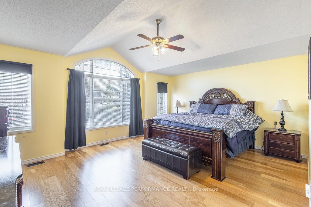 Photo 19 of 147 Grassy Plains Drive, Ottawa, Kanata - Emerald Meadows/Trailwest — HOMEH