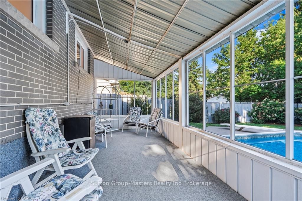 Photo 27 of 3 Morden Crescent, Loyalist, Amherstview — HOMEH