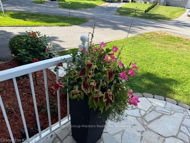 Photo 36 of 3 Morden Crescent, Loyalist, Amherstview — HOMEH
