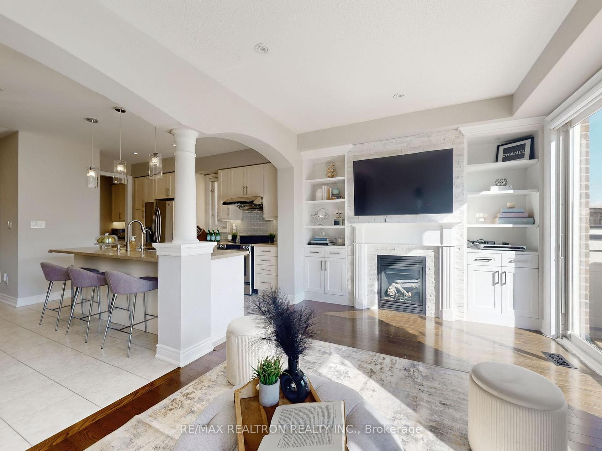 Photo 18 of 25 Walter Scott Crescent, Markham, Victoria Square — HOMEH