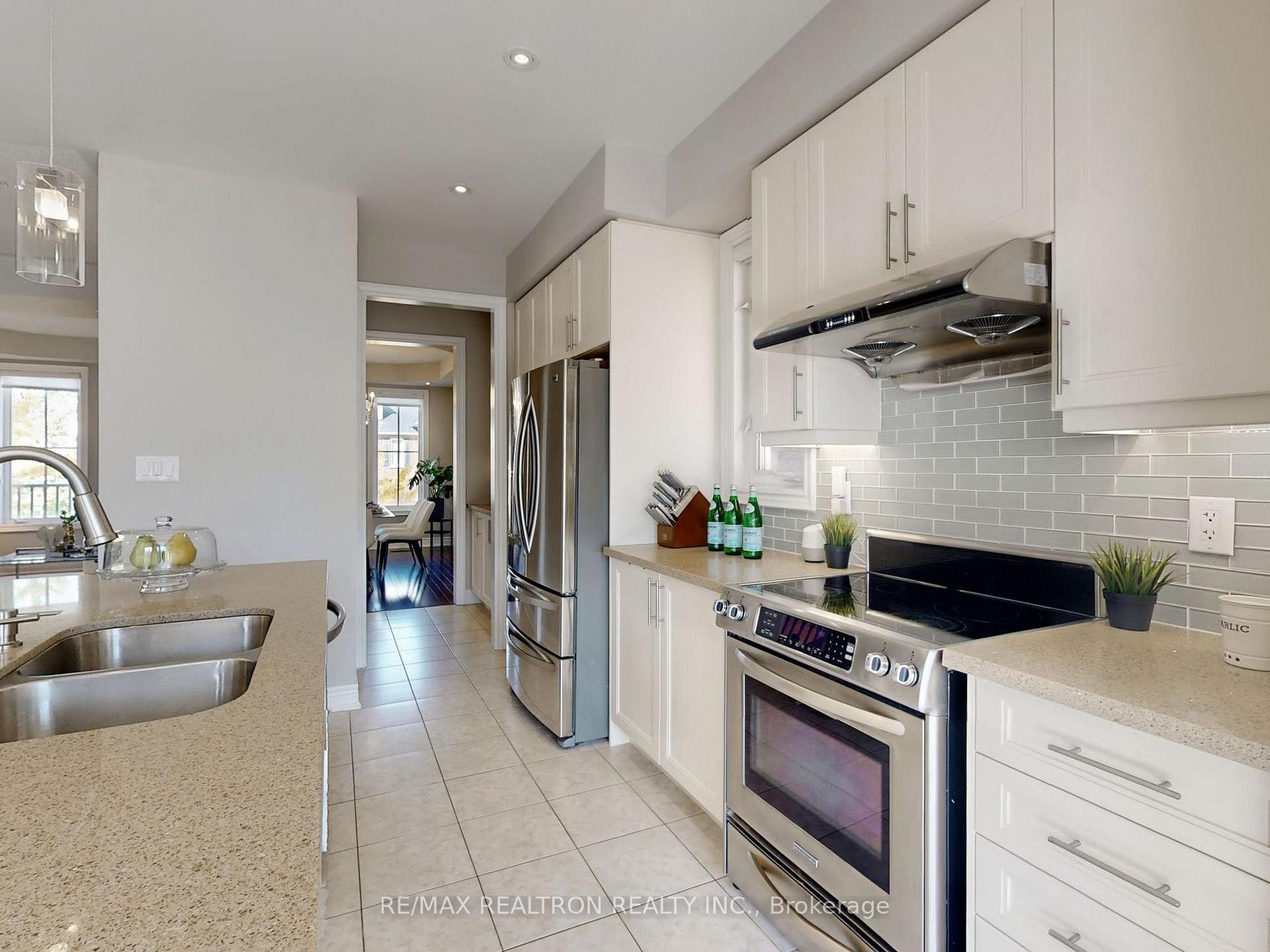 Photo 24 of 25 Walter Scott Crescent, Markham, Victoria Square — HOMEH