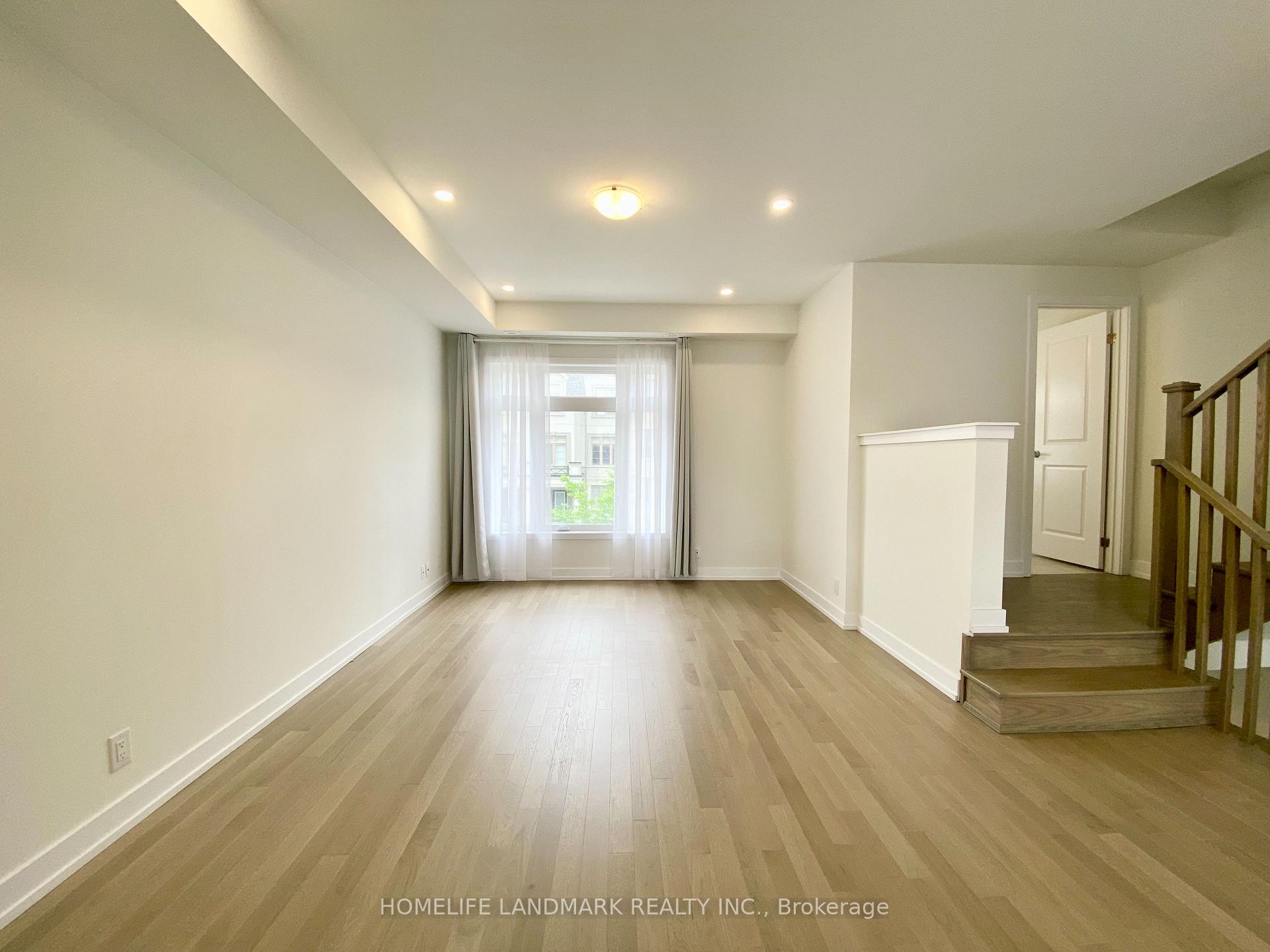 Photo 18 of 27 Guardhouse Crescent, Markham, Angus Glen — HOMEH