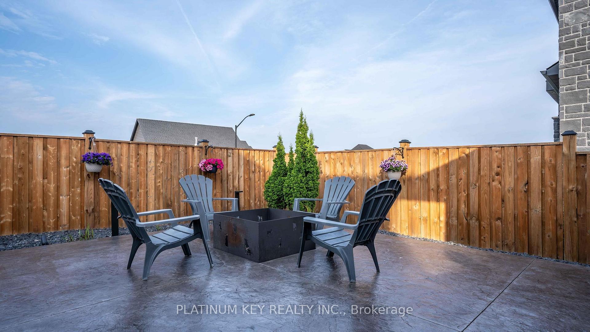 Photo 36 of 83 Daventry Way, Middlesex Centre, Kilworth — HOMEH