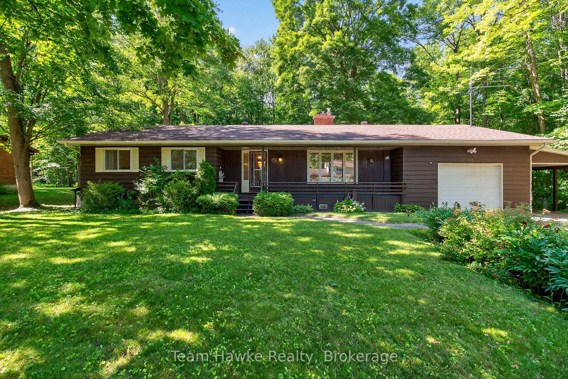 Photo 2 of 926 Midland Point Road, Midland — HOMEH