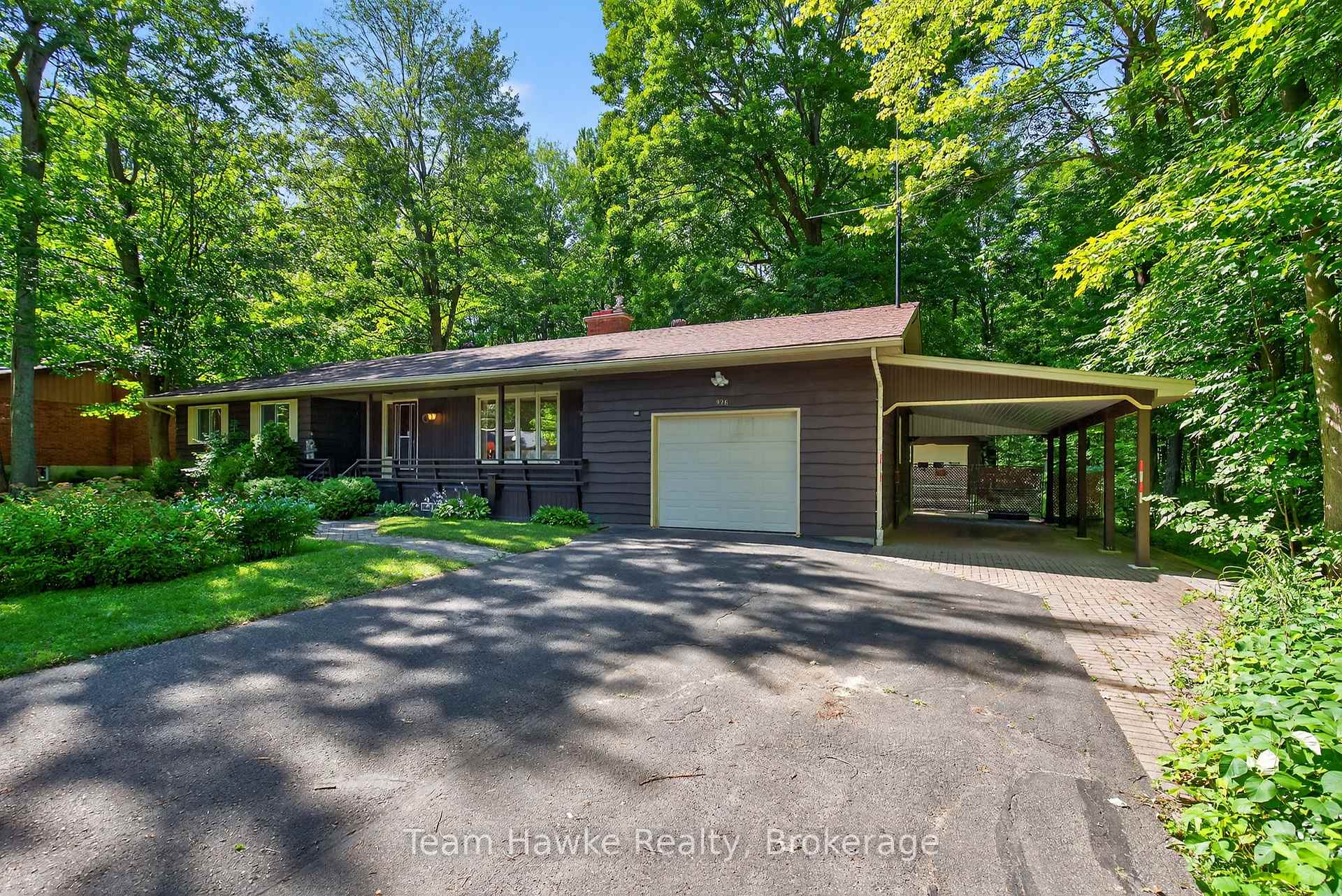 Photo 5 of 926 Midland Point Road, Midland — HOMEH