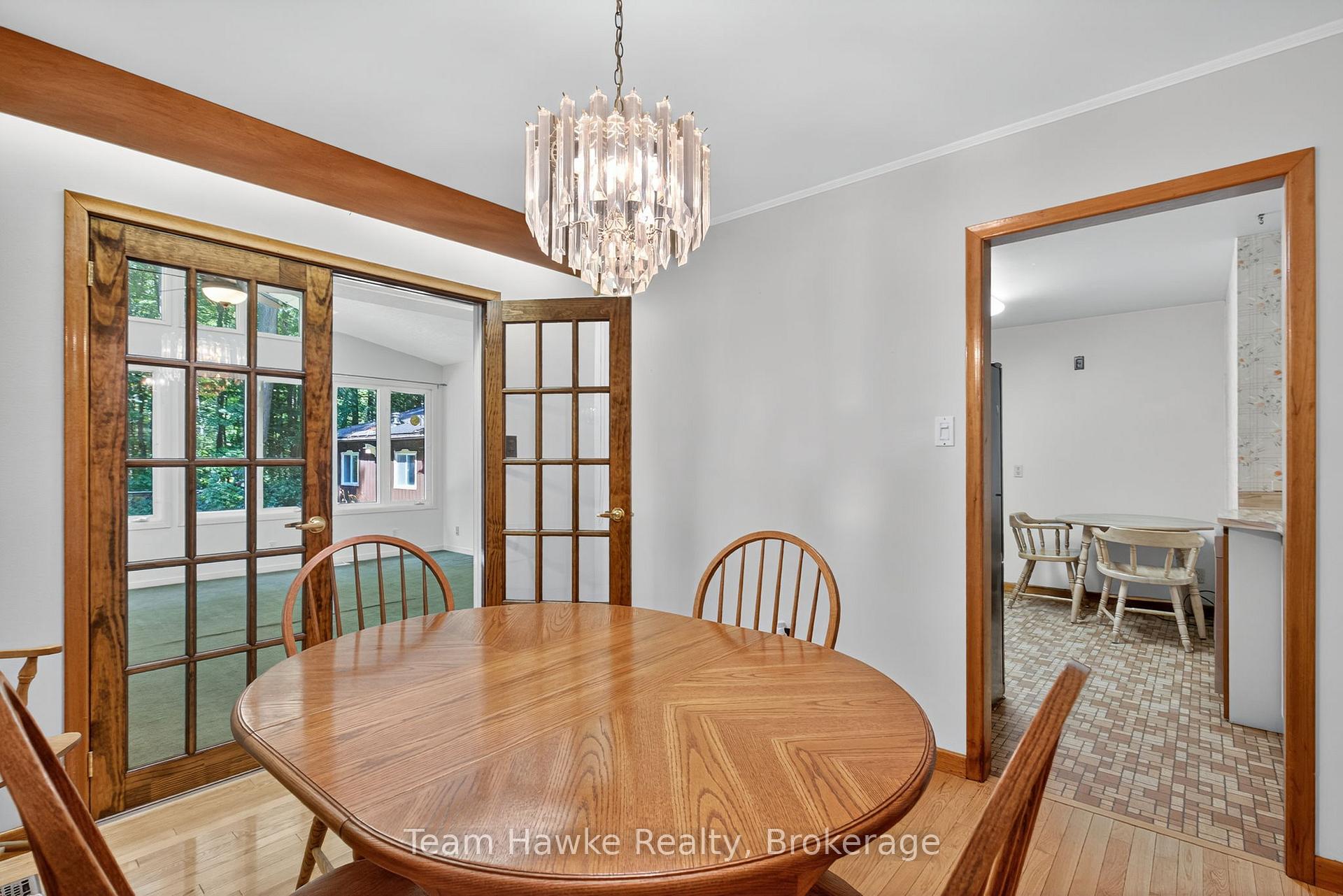 Photo 13 of 926 Midland Point Road, Midland — HOMEH