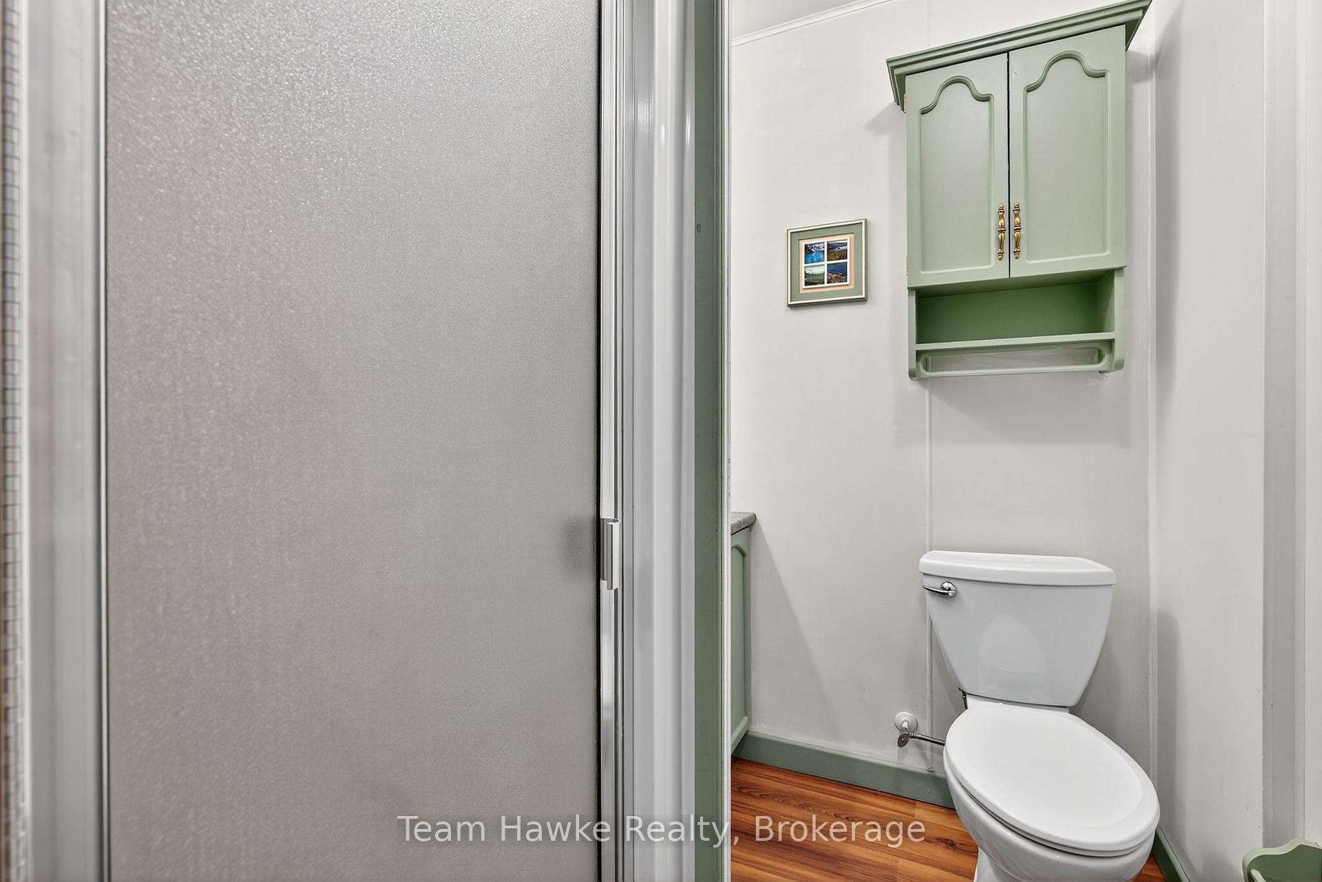Photo 17 of 926 Midland Point Road, Midland — HOMEH