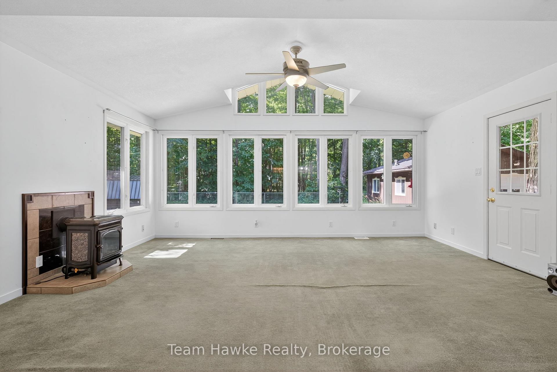 Photo 20 of 926 Midland Point Road, Midland — HOMEH