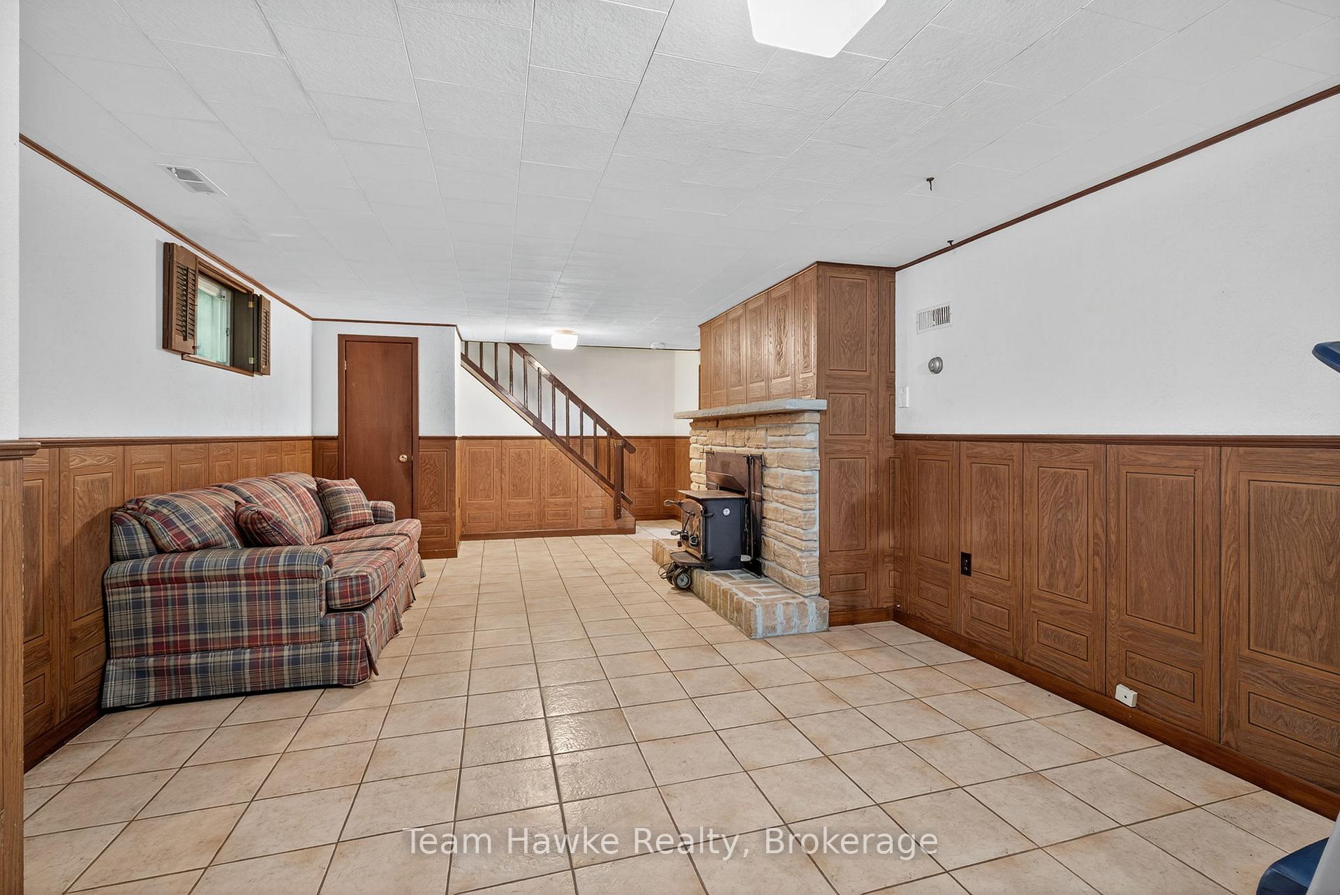Photo 31 of 926 Midland Point Road, Midland — HOMEH