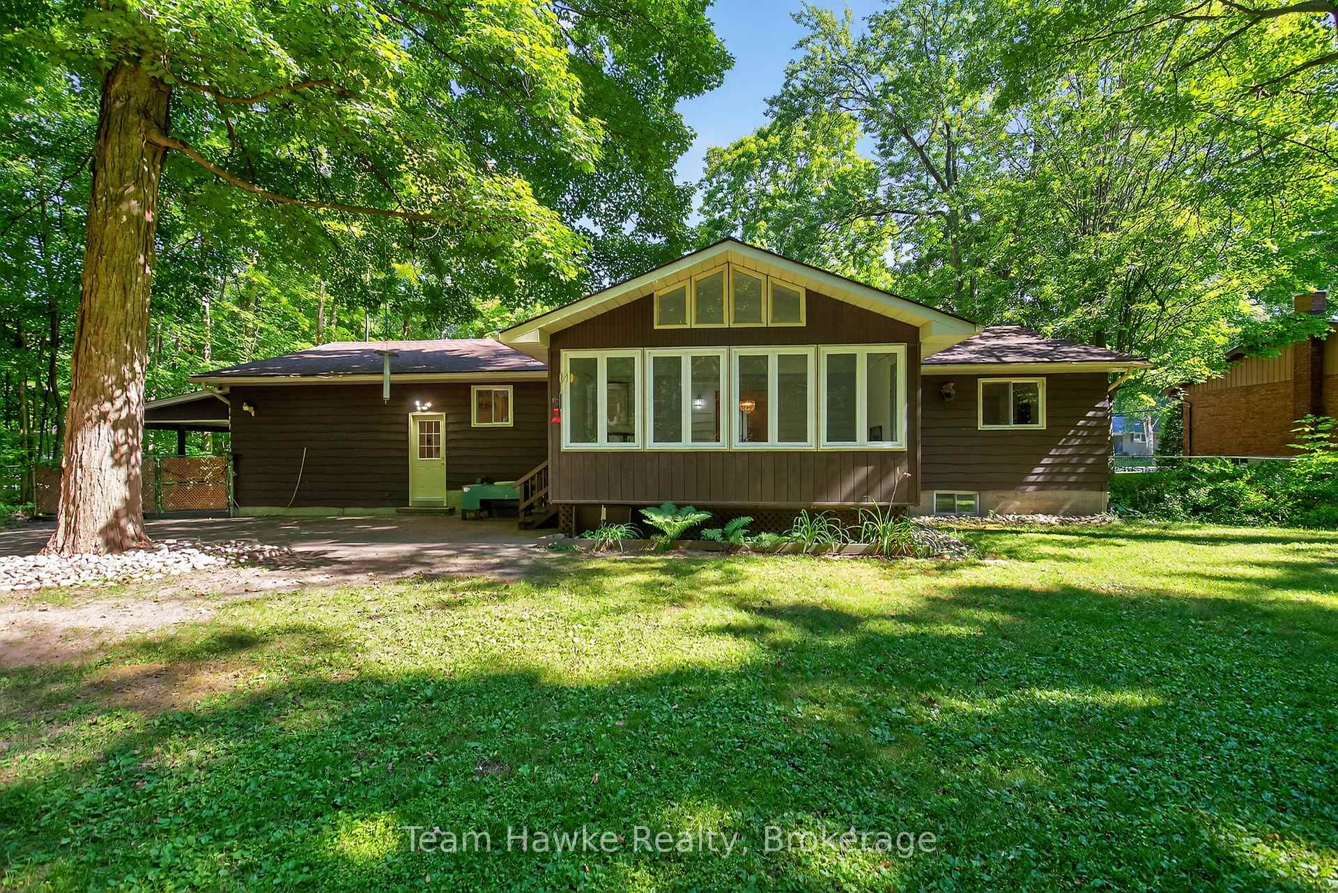 Photo 42 of 926 Midland Point Road, Midland — HOMEH