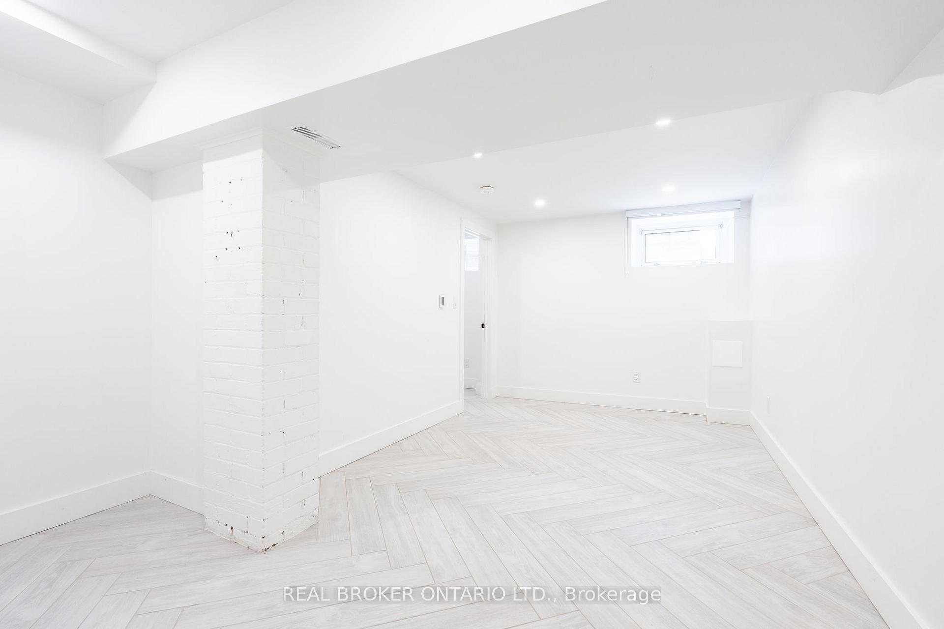 Photo 19 of Unit 4, 137 Sherman Avenue S, Hamilton, Blakeley — HOMEH