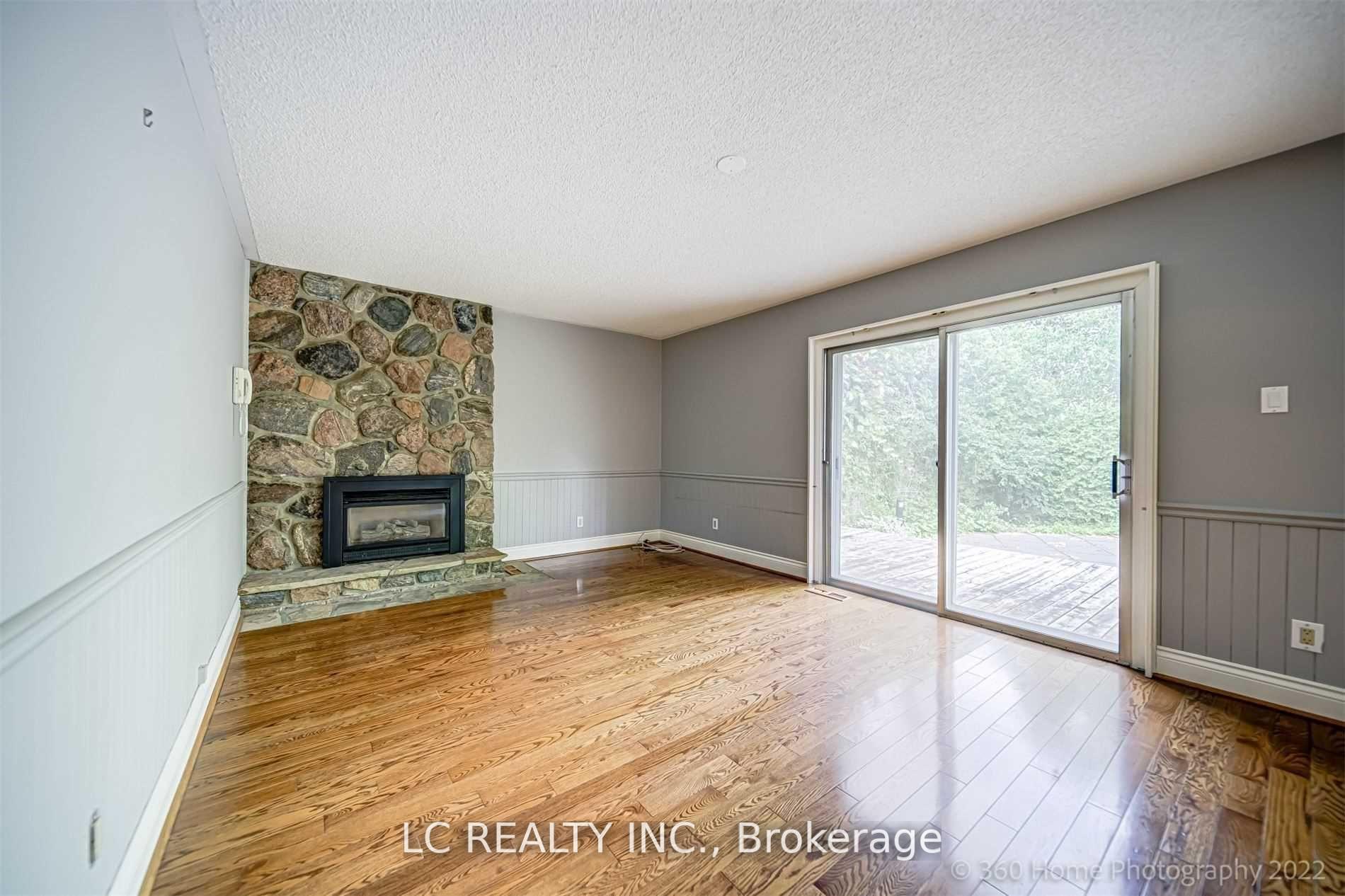 Photo 11 of 92 Emmeloord Crescent, Markham, Unionville — HOMEH
