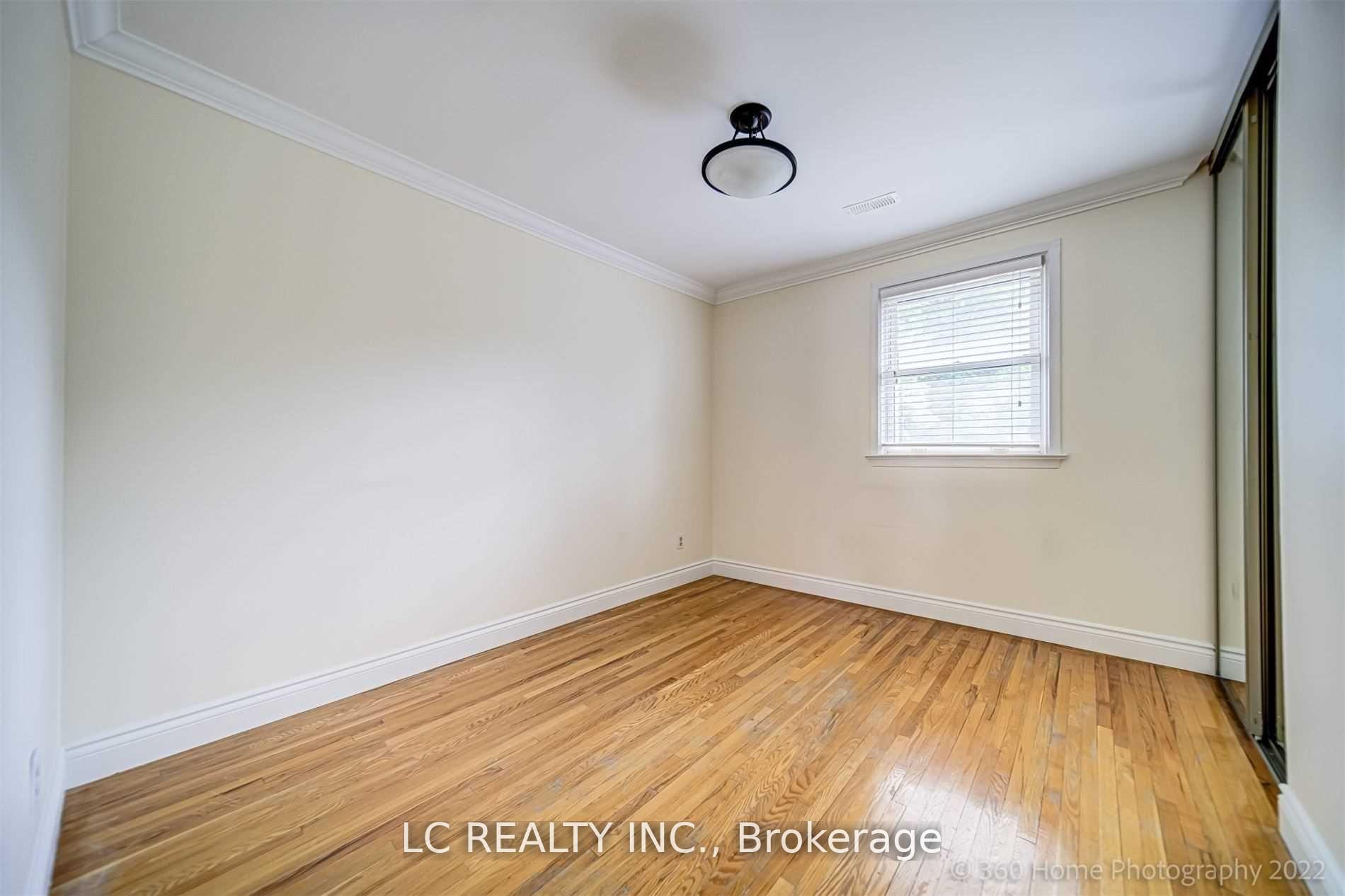Photo 20 of 92 Emmeloord Crescent, Markham, Unionville — HOMEH
